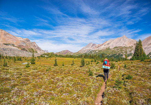 The beautiful Upper Pipestone Trail
